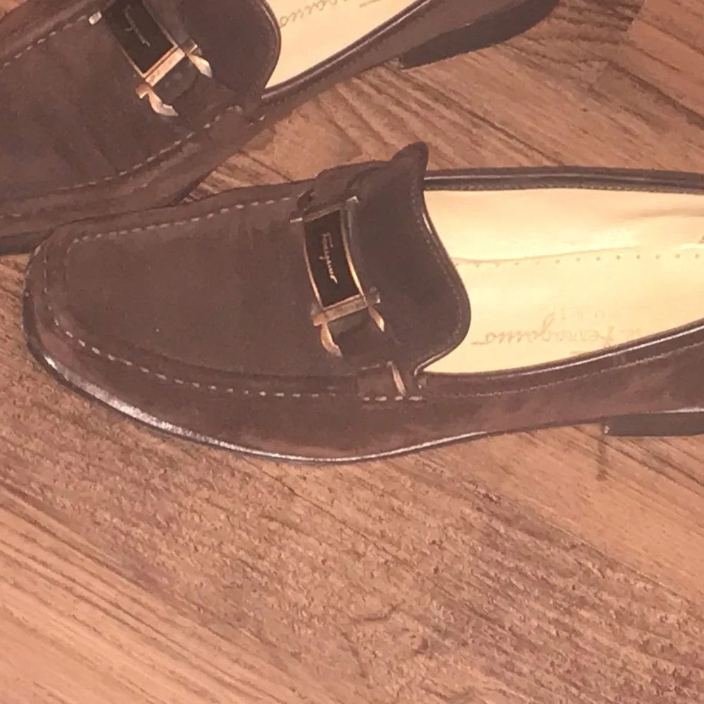Salvatore Ferragamo Shoes Women’s Size 8.5 Women’s Brown Suede Loafers - Picture 2 of 12